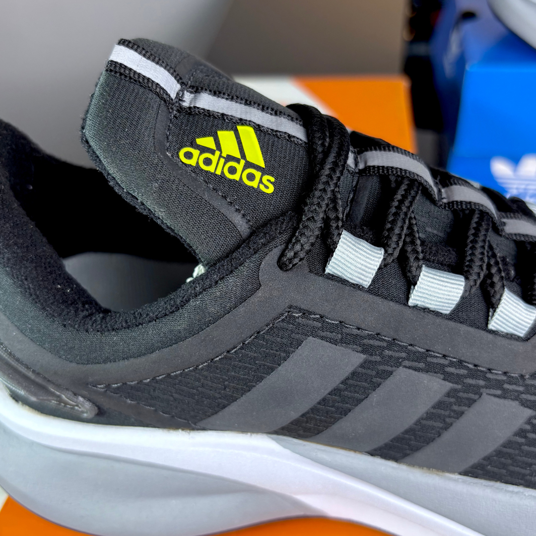 ADIDAS CLÁSICO