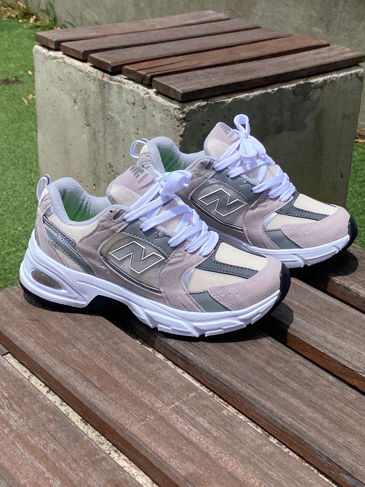 NEW BALANCE 530