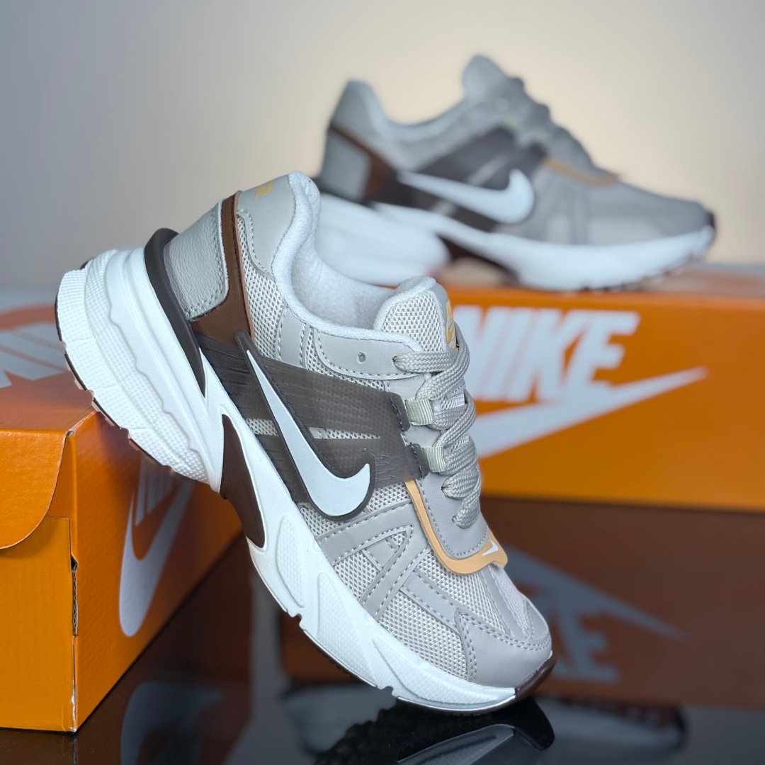 NIKE V2K