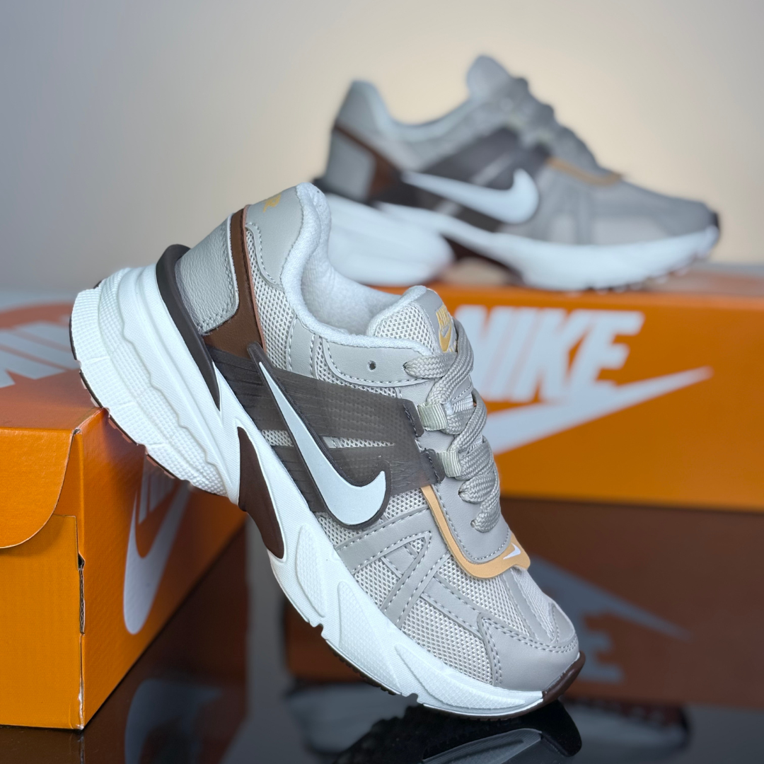 NIKE V2K