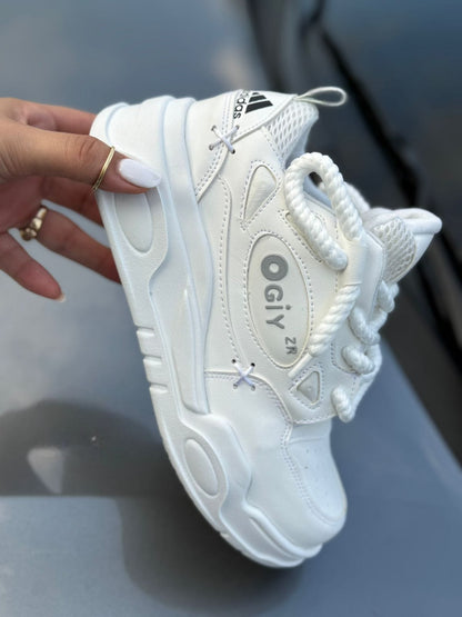 ADIDAS OIGY
